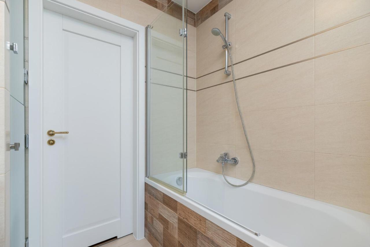 Politechnika Krakowska Apartment By Renters Prestige Kültér fotó